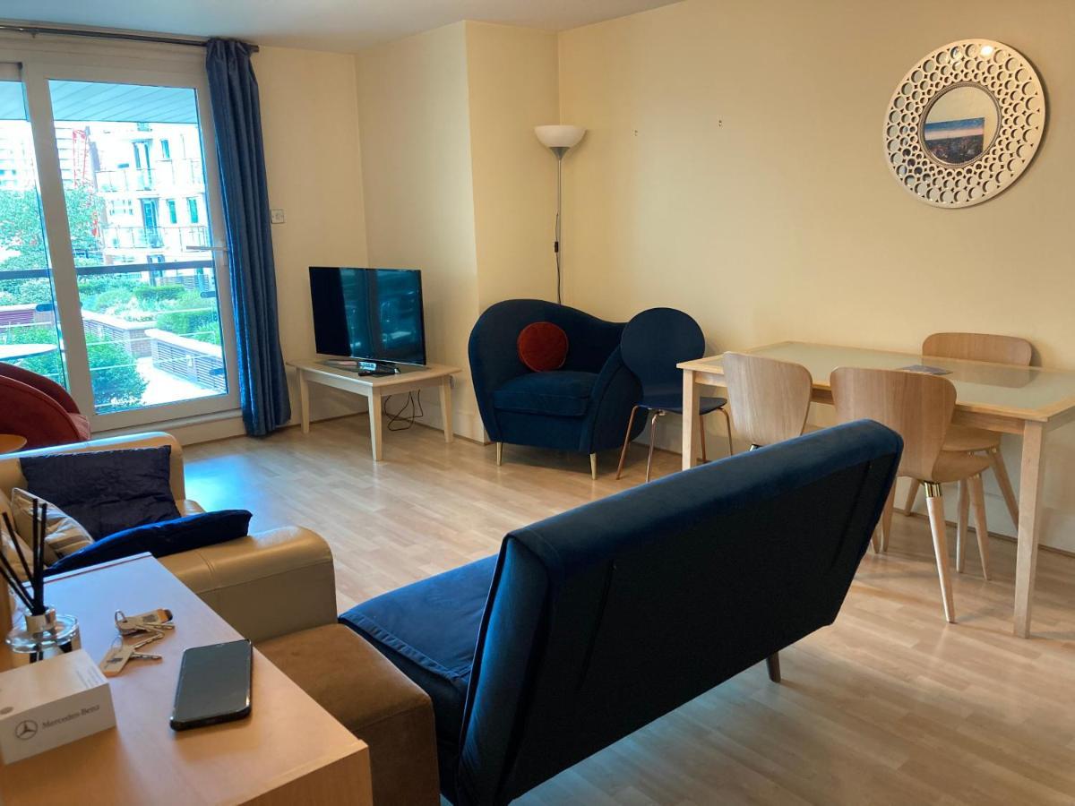 St George Wharf Apartment Лондон Экстерьер фото